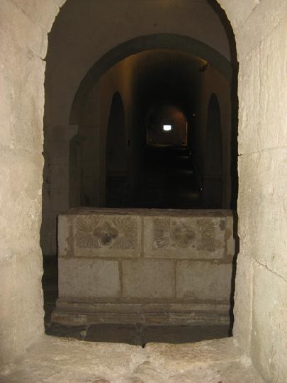 2015-07 Abbaye de Montmajour022.JPG